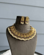 Load image into Gallery viewer, Ganesha Kemp Stone Golden beads Temple necklace set