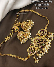 Load image into Gallery viewer, Multicolor Dainty Peacock kemp stone pearl choker necklace set