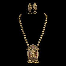 Load image into Gallery viewer, Radha Krishna Pendant Golden mala set