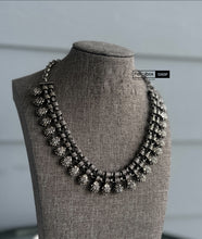Load image into Gallery viewer, German Silver Solid Hasli chain design 6 Necklace