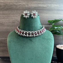 Load image into Gallery viewer, Prisha Victorian Ruby gold plated Tayani Choker Necklace set.