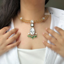Load image into Gallery viewer, Uncut Kundan Golden Hasli Spiral Necklace set