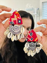 Load image into Gallery viewer, Fabric Handmade Shell Earrings