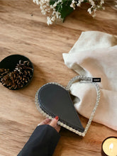 Load image into Gallery viewer, Rhinestone Heart Valentine Clutch Bag
