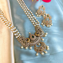 Load image into Gallery viewer, Long Pearl Ruby Green Peacock kemp stone temple Necklace set