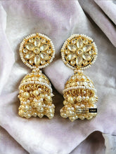Load image into Gallery viewer, Pachi Kundan Brass White Flower Jhumka Designer Earrings
