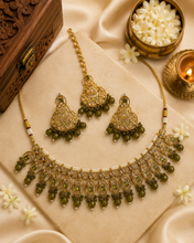 Load image into Gallery viewer, Polki Stone Pearl Necklace set with maangtikka