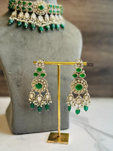Load image into Gallery viewer, Green Premium Tayani gold plated Choker Necklace set with maangtikka