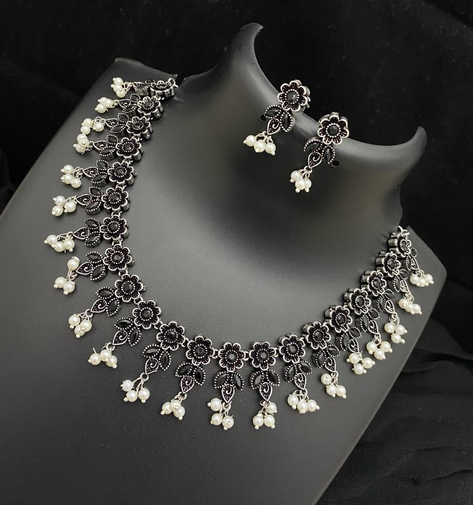 German Silver Simple Flower Dainty Necklace set