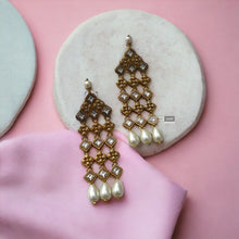 Load image into Gallery viewer, Amrapali Check Design carved Brass Medium size earrings
