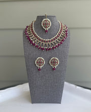 Load image into Gallery viewer, Naira polki Pearl kundan Polki Choker Necklace set with Maangtikka