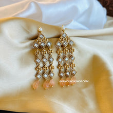 Load image into Gallery viewer, Amrapali Check Design carved Brass Medium size earrings