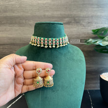 Load image into Gallery viewer, Golden pearl Green mint Temple Choker Necklace set