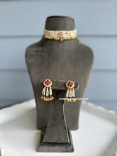 Load image into Gallery viewer, Vanya Multicolor Pearl kemp stone Simple dainty choker necklace set