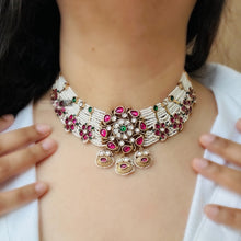 Load image into Gallery viewer, Kemp Stone Pearl Statement choker Temple Necklace set