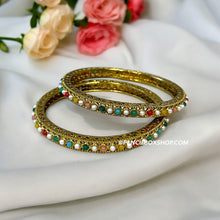 Load image into Gallery viewer, Multicolor pearl Stone round pair of bangle set