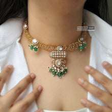 Load image into Gallery viewer, Uncut Kundan Golden Hasli Spiral Necklace set