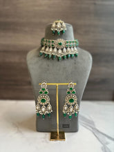 Load image into Gallery viewer, Green Premium Tayani gold plated Choker Necklace set with maangtikka