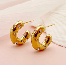 Load image into Gallery viewer, Stainless steel gold plated white hoop earrings IDW