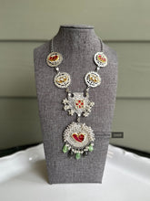 Load image into Gallery viewer, Fusion Pachi kundan German Silver Necklace