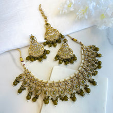 Load image into Gallery viewer, Polki Stone Pearl Necklace set with maangtikka
