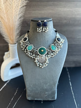 Load image into Gallery viewer, German Silver Carved Stone Pearl ghungroo Necklace set