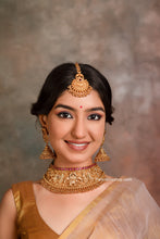 Load image into Gallery viewer, Premium Matte Baraat Inspired Ethnic Choker necklace set
