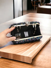 Load image into Gallery viewer, Black Tassel Shiny party Clutch
