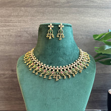 Load image into Gallery viewer, Multicolor cz Dainty Kemp Stone Flower necklace set