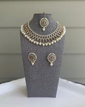 Load image into Gallery viewer, Naira polki Pearl kundan Polki Choker Necklace set with Maangtikka
