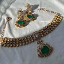 Load image into Gallery viewer, Green Doublet Moissanite Premium Choker necklace set