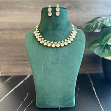 Load image into Gallery viewer, Tear drop square 22k gold plated Single layer Golden Tayani Necklace set