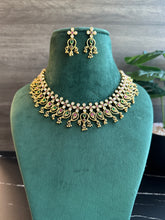 Load image into Gallery viewer, Multicolor cz Dainty Kemp Stone Flower necklace set