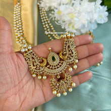 Load image into Gallery viewer, Long Pearl Ruby Green Peacock kemp stone temple Necklace set