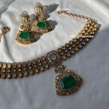 Load image into Gallery viewer, Green Doublet Moissanite Premium Choker necklace set