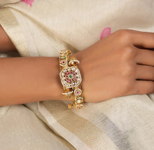 Load image into Gallery viewer, Ruby Green Rajwadi Openable Kada