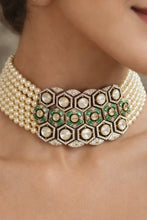 Load image into Gallery viewer, Green Premium Tayani gold plated Victorian Finish Choker Necklace set