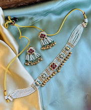 Load image into Gallery viewer, Vanya Multicolor Pearl kemp stone Simple dainty choker necklace set