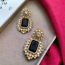 Load image into Gallery viewer, Moissanite Kundan crystal Gold plated Earrings
