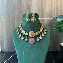 Load image into Gallery viewer, Jaguar Pink tassel Antique Statement Necklace set