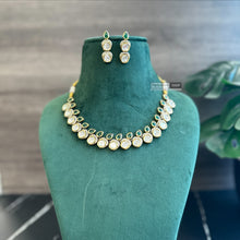 Load image into Gallery viewer, Tear drop square 22k gold plated Single layer Golden Tayani Necklace set