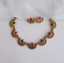 Load image into Gallery viewer, Dainty Ruby Green Temple Ethnic Necklace set