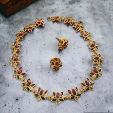 Load image into Gallery viewer, Simple kemp stone Lotus Dainty Necklace set