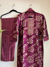 Load image into Gallery viewer, 3 pc Maroon Purple Gold Floral Suit women clothing