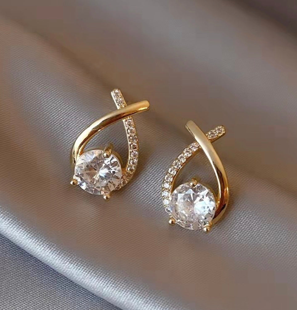 Golden Stone Rhinestone Small Stud Earrings IDW