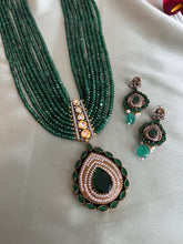 Load image into Gallery viewer, American Diamond layered Green mala long Victorian Kundan Necklace set