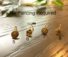 Load image into Gallery viewer, Oxidised Non-Pierced Nose Pin (Golden Finish)
