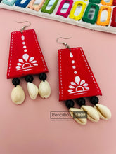 Load image into Gallery viewer, Tribal Red Handmade handpainted Red long shell  Earrings
