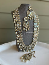 Load image into Gallery viewer, Long Mirror Beads Statement Necklace set with maangtikka
