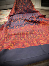 Load image into Gallery viewer, Silk Handloom weaving work Zari border red blue Saree